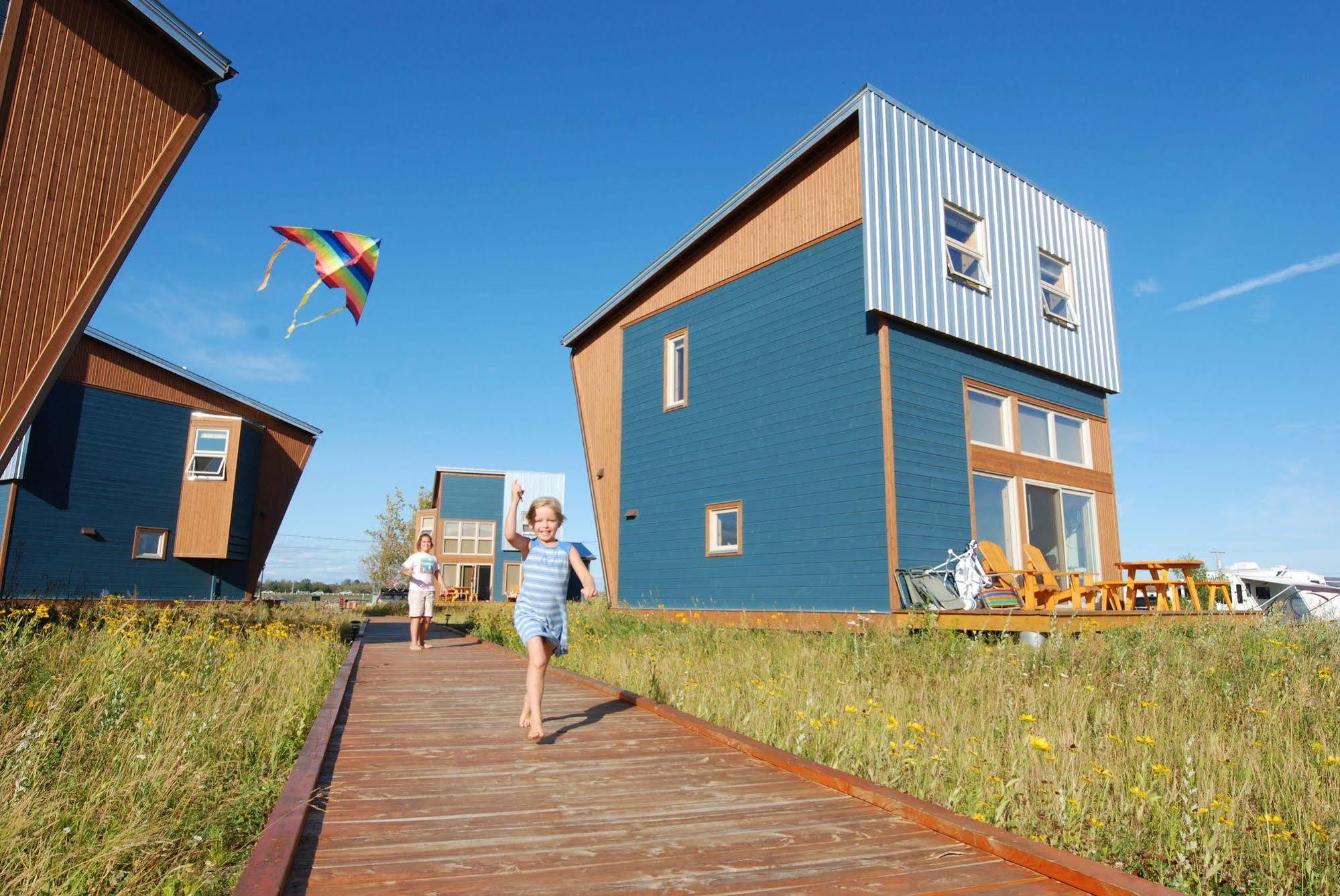 Les Chalets Du Bioparc Bonaventure Εξωτερικό φωτογραφία