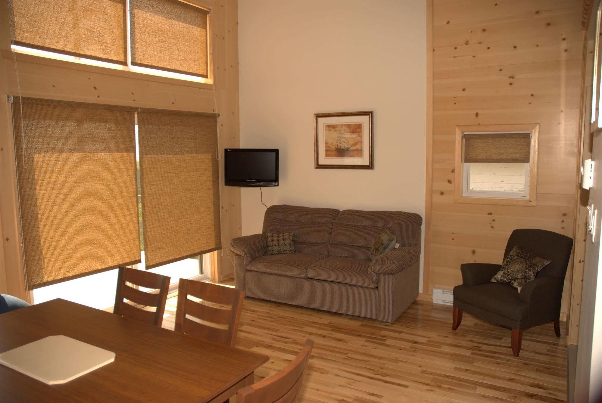Les Chalets Du Bioparc Bonaventure Εξωτερικό φωτογραφία
